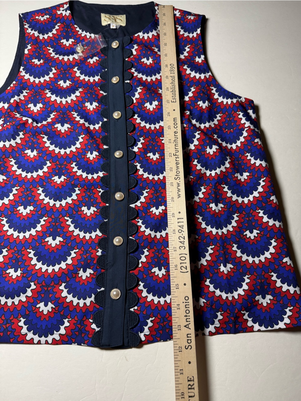 SSYS Sleeveless Everly Scallop Trim Top In Banner Blooms Medium Red,Blue White - Picture 6 of 8